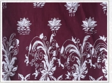 Motif Teratai Merah